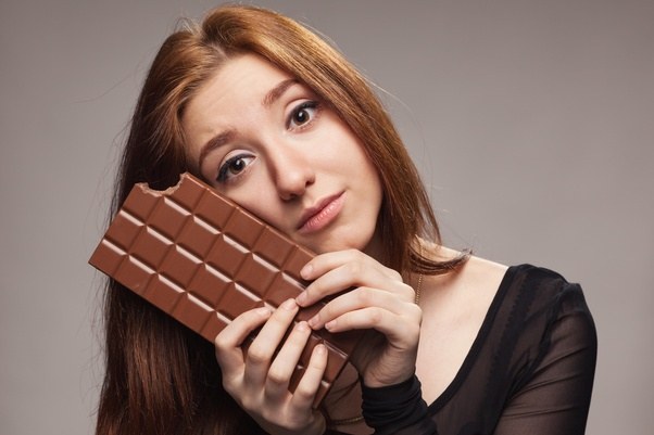 تفسير حلم الشوكولاته للعزباء