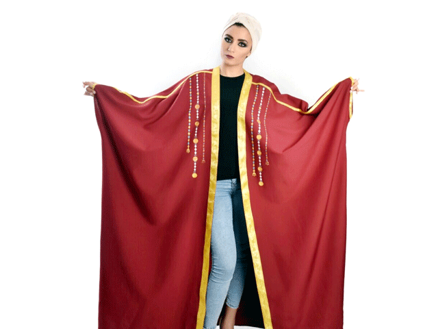 تفسير رؤية البشت في المنام للمتزوجة