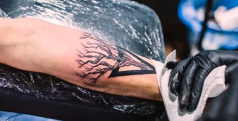 الوشم في المنام للنساء