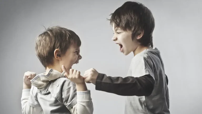 تفسير حلم شجار مع الاخ