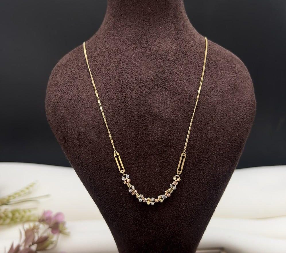 هدية القلادة في المنام للمتزوجة